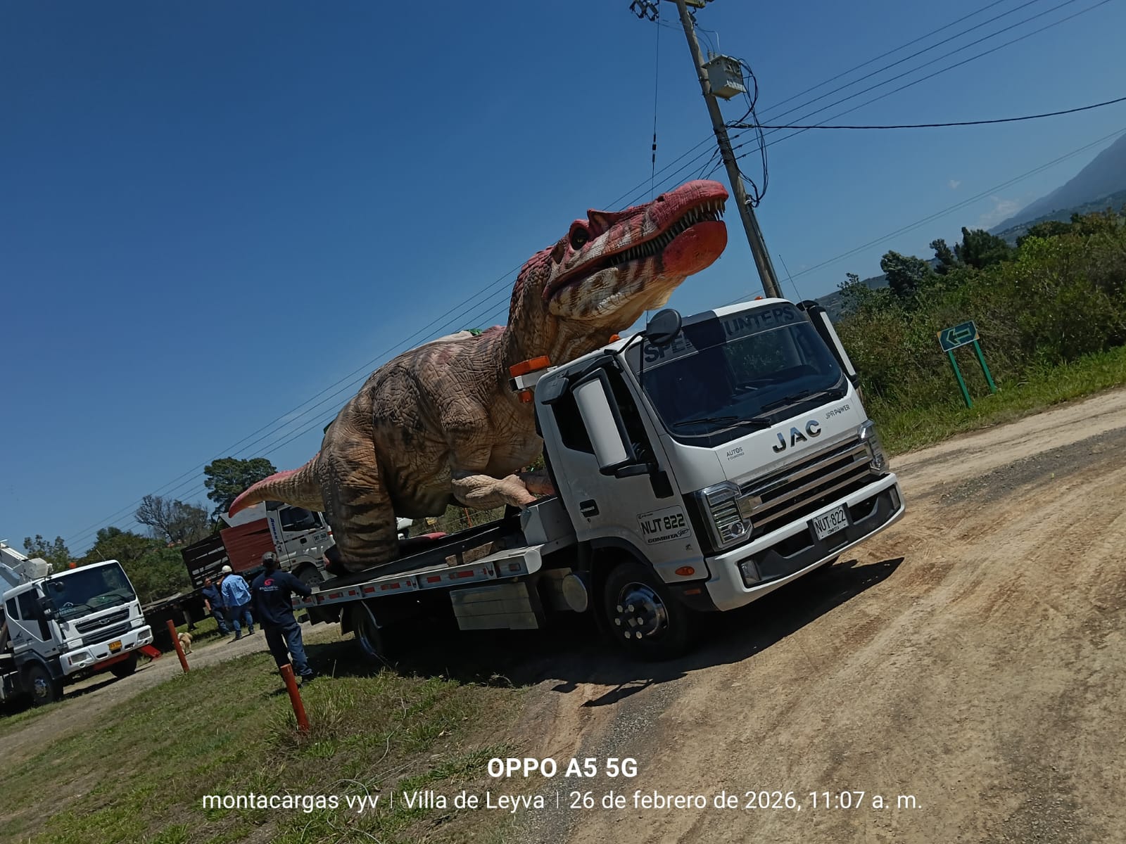 Transporte especial T-Rex en Villa de Leyva